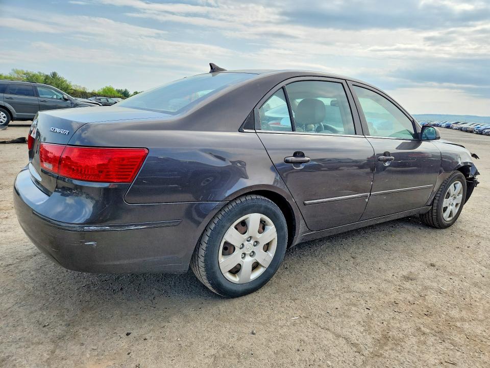 Photo 3 from auction – 2009 HYUNDAI SONATA with VIN 5NPET46C29H531125