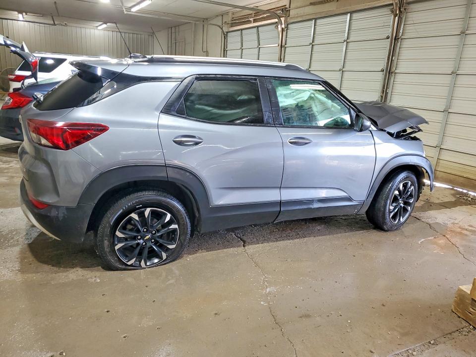 Photo 3 from auction – 2021 CHEVROLET TRAILBLAZER with VIN KL79MRSL8MB015702