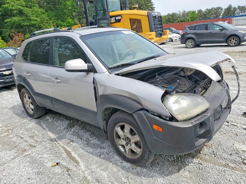Photo 4 from auction – 2005 HYUNDAI TUCSON with VIN KM8JN12D85U042021