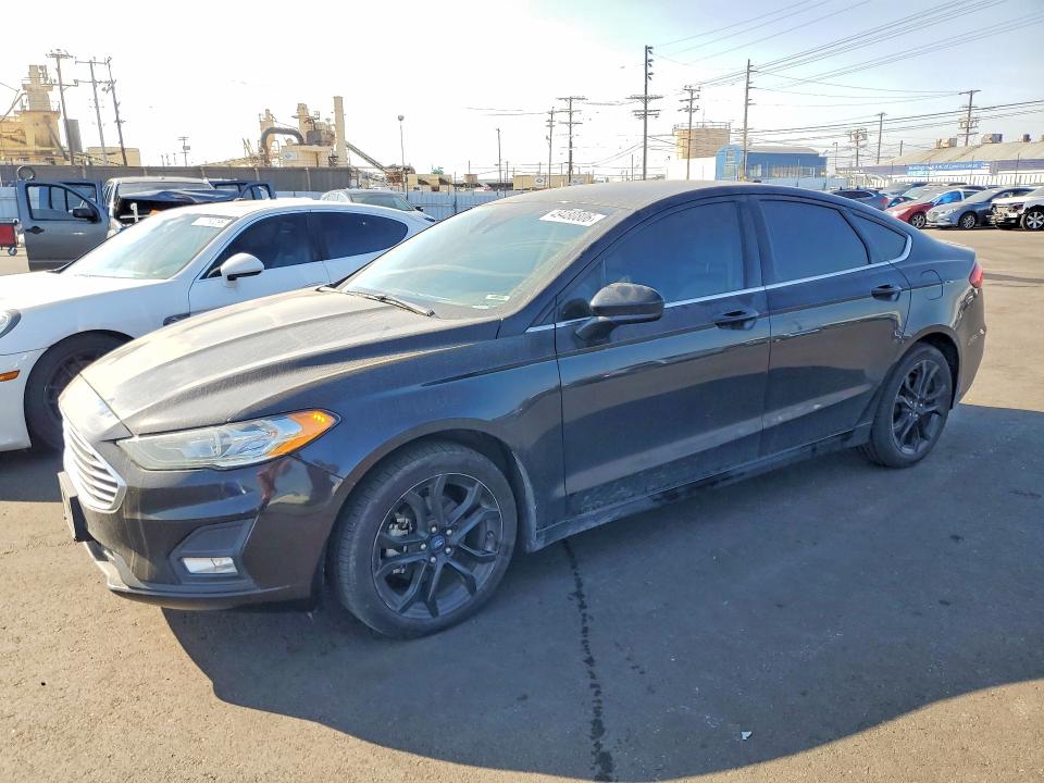 FORD FUSION 2019 with VIN 3FA6P0HD0KR177394 - Photo from auction