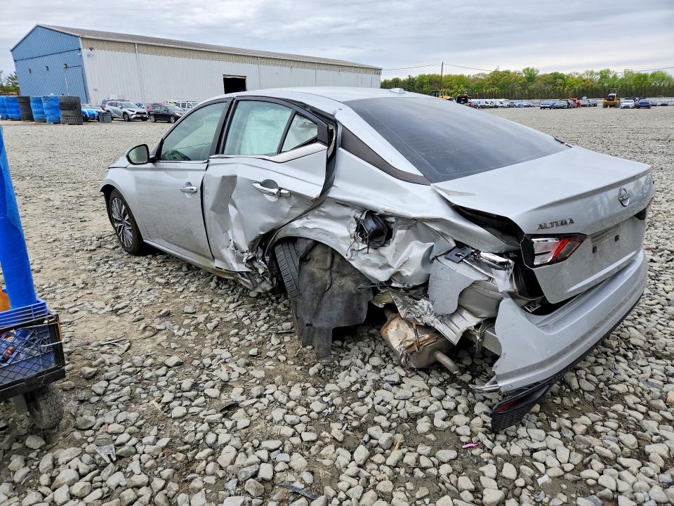 Photo 2 from auction – 2023 NISSAN ALTIMA with VIN 1N4BL4DV1PN332819