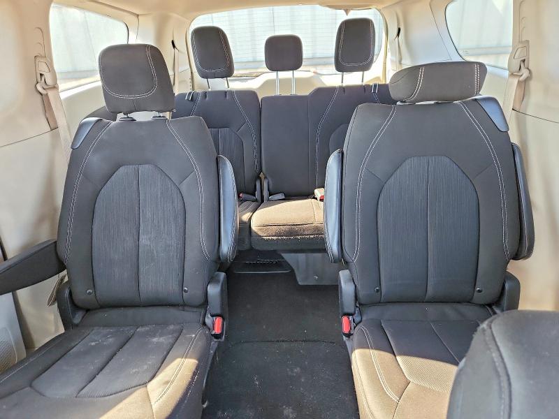 Photo 10 from auction – 2022 CHRYSLER VOYAGER with VIN 2C4RC1CG9NR218643