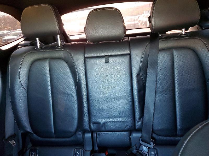 Photo 10 from auction – 2018 BMW X1 with VIN WBXHT3C30J5F89997