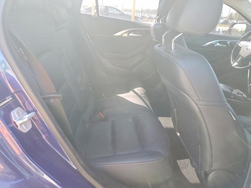 Photo 11 from auction – 2017 INFINITI QX30 with VIN SJKCH5CR6HA027705