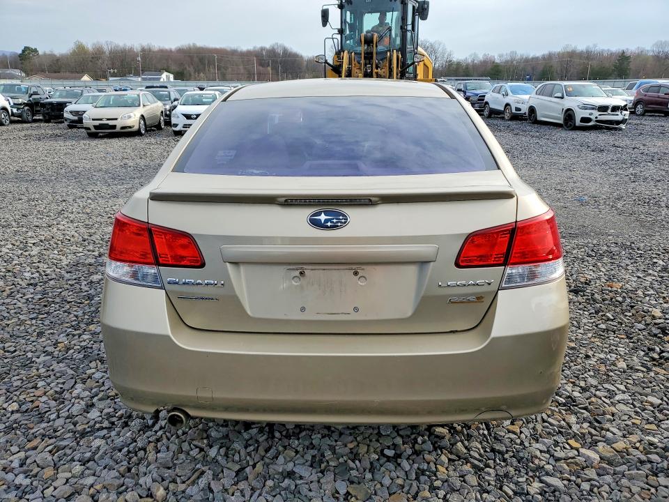 Foto 6 de la subasta – 2010 SUBARU LEGACY con VIN 4S3BMBG64A3211480
