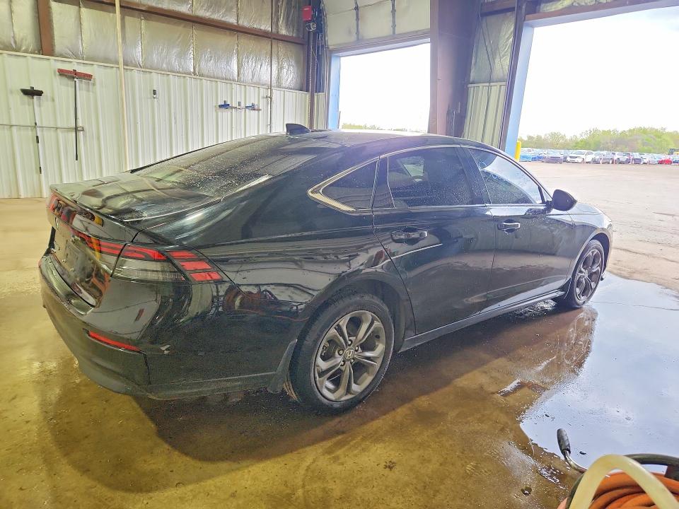 Photo 3 from auction – 2024 HONDA ACCORD with VIN 1HGCY1F34RA051538
