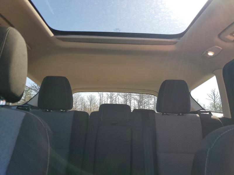Photo 10 from auction – 2017 FORD ESCAPE with VIN 1FMCU9G91HUE28055