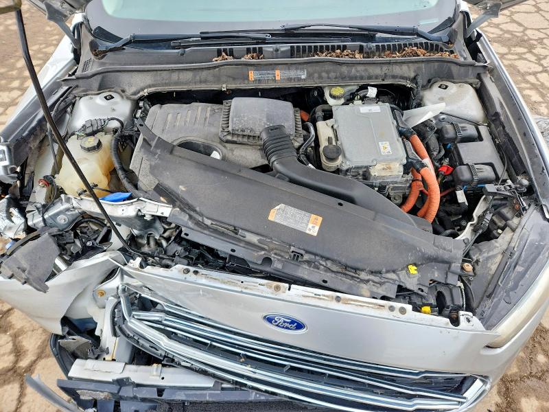 Photo 11 from auction – 2016 FORD FUSION with VIN 3FA6P0LU5GR403802