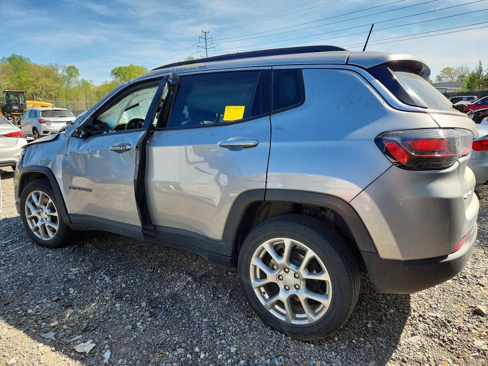 Photo 2 from auction – 2023 JEEP COMPASS with VIN 3C4NJDFN8PT515225