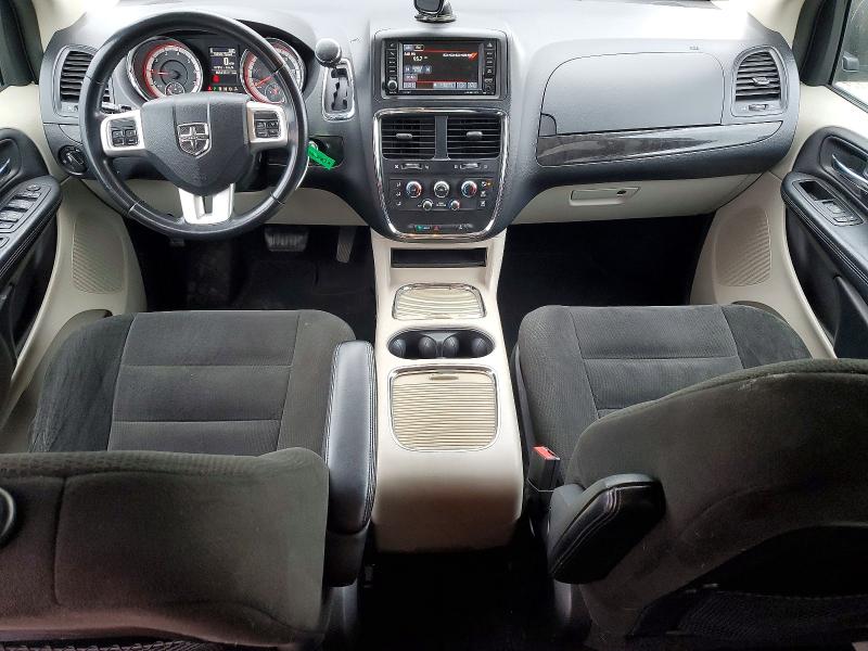 Photo 8 from auction – 2015 DODGE GRAND CARAVAN with VIN 2C4RDGCGXFR652832