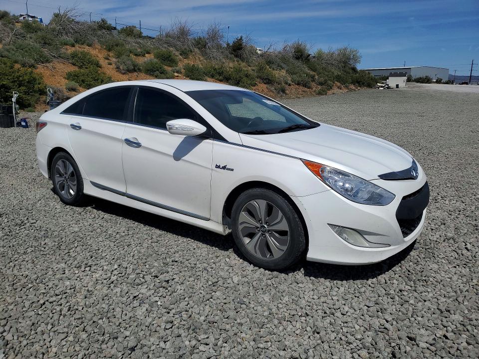 Photo 4 from auction – 2015 HYUNDAI SONATA HYBRID with VIN KMHEC4A45FA127153