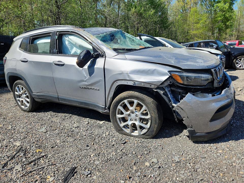 Photo 4 from auction – 2023 JEEP COMPASS with VIN 3C4NJDFN8PT515225