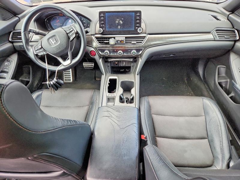 Photo 8 from auction – 2018 HONDA ACCORD with VIN 1HGCV2F33JA008411