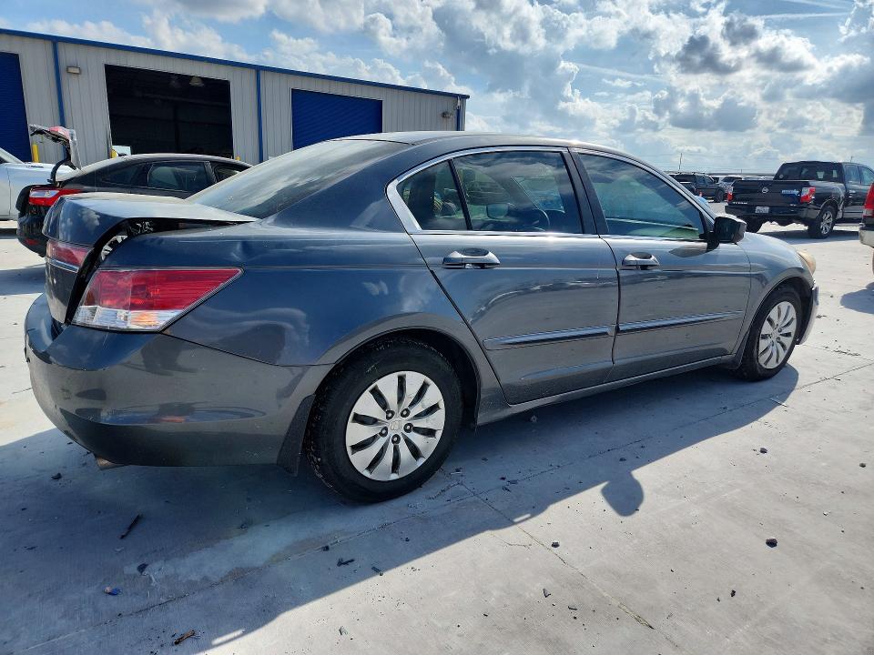 Photo 3 from auction – 2012 HONDA ACCORD with VIN 1HGCP2F39CA218105