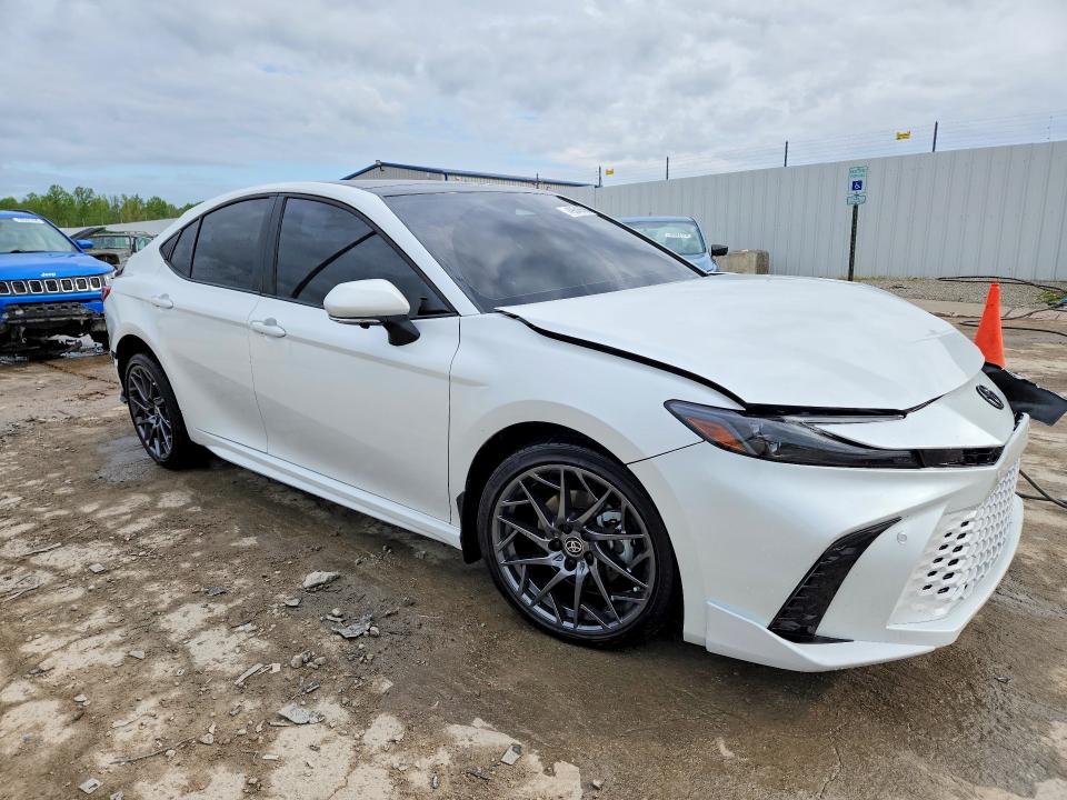 Photo 4 from auction – 2025 TOYOTA CAMRY with VIN 4T1DBADKXSU525670