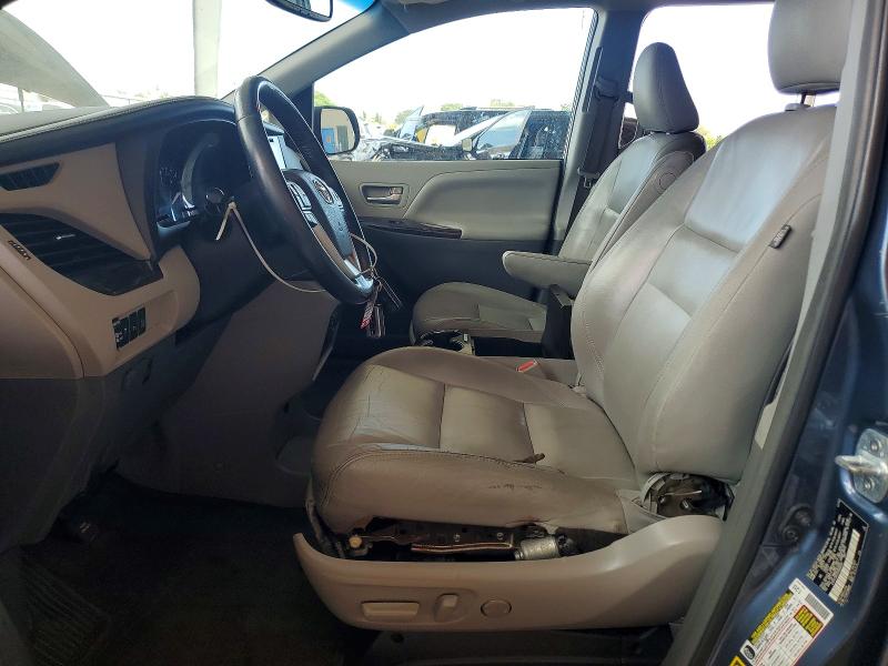 Photo 7 from auction – 2017 TOYOTA SIENNA with VIN 5TDYZ3DC2HS806493