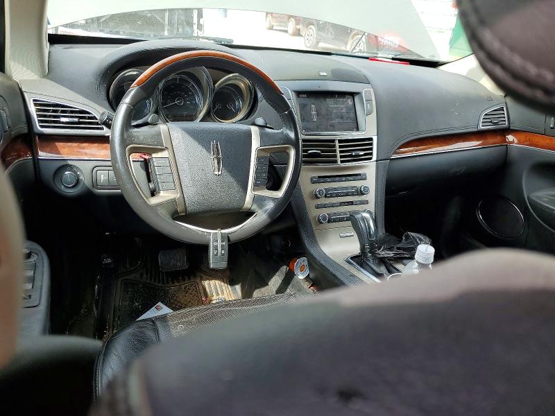 Photo 8 from auction – 2012 LINCOLN MKT with VIN 2LMHJ5AT8CBL55054
