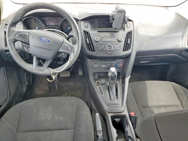Photo 8 from auction – 2016 FORD FOCUS with VIN 1FADP3F2XGL359555