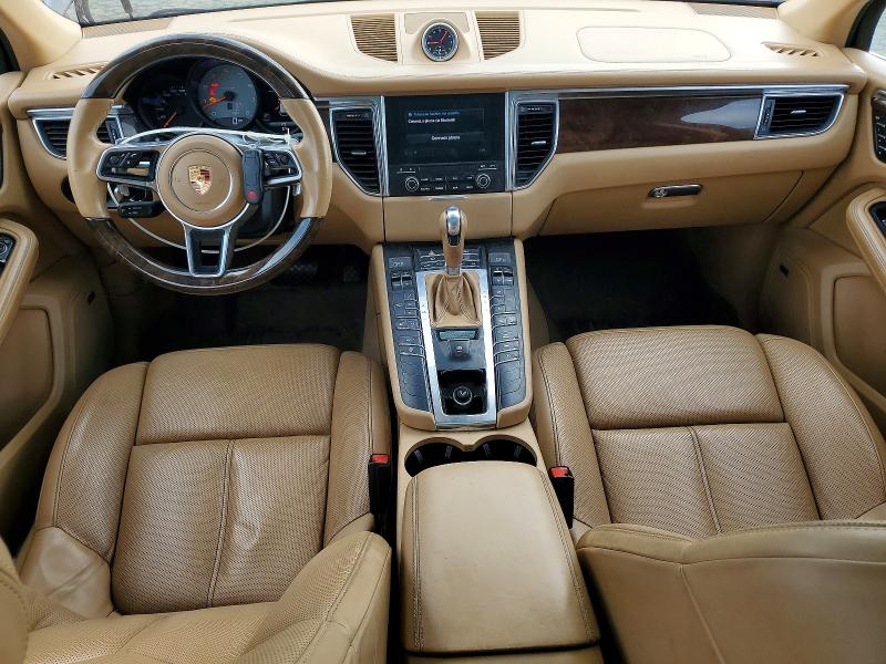 Photo 8 from auction – 2017 PORSCHE MACAN with VIN WP1AB2A51HLB13257