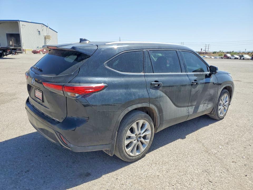 Photo 3 from auction – 2023 TOYOTA HIGHLANDER with VIN 5TDKDRAH3PS515314