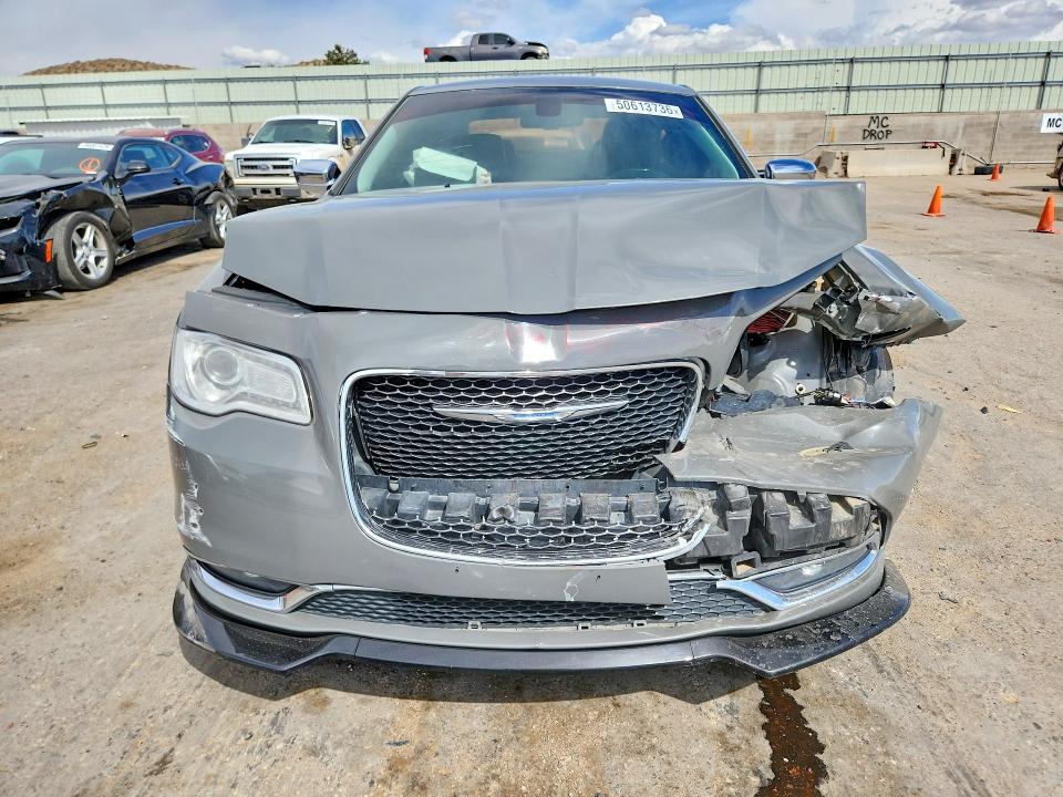 Photo 5 from auction – 2018 CHRYSLER 300 with VIN 2C3CCAEGXJH167919