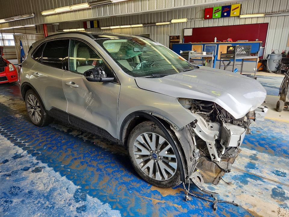 Photo 4 from auction – 2020 FORD ESCAPE with VIN 1FMCU9J94LUB09489
