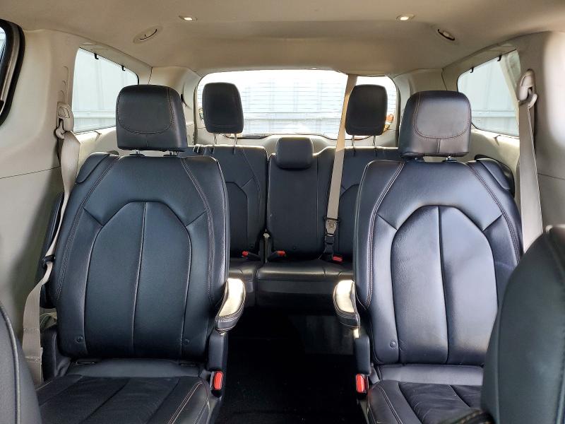 Photo 10 from auction – 2017 CHRYSLER PACIFICA with VIN 2C4RC1BG2HR770670
