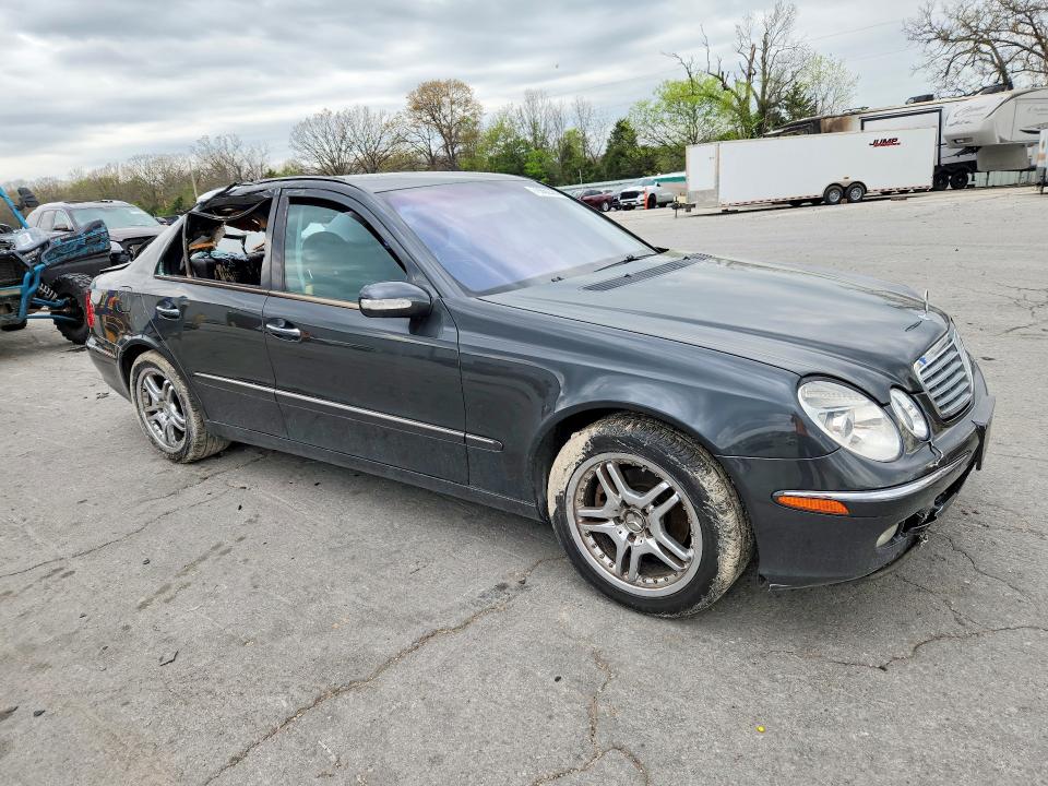 Photo 4 from auction – 2003 MERCEDES-BENZ E with VIN WDBUF65J83A148012