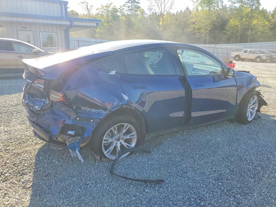 Photo 3 from auction – 2023 TESLA MODEL Y with VIN 7SAYGDEE9PF584231