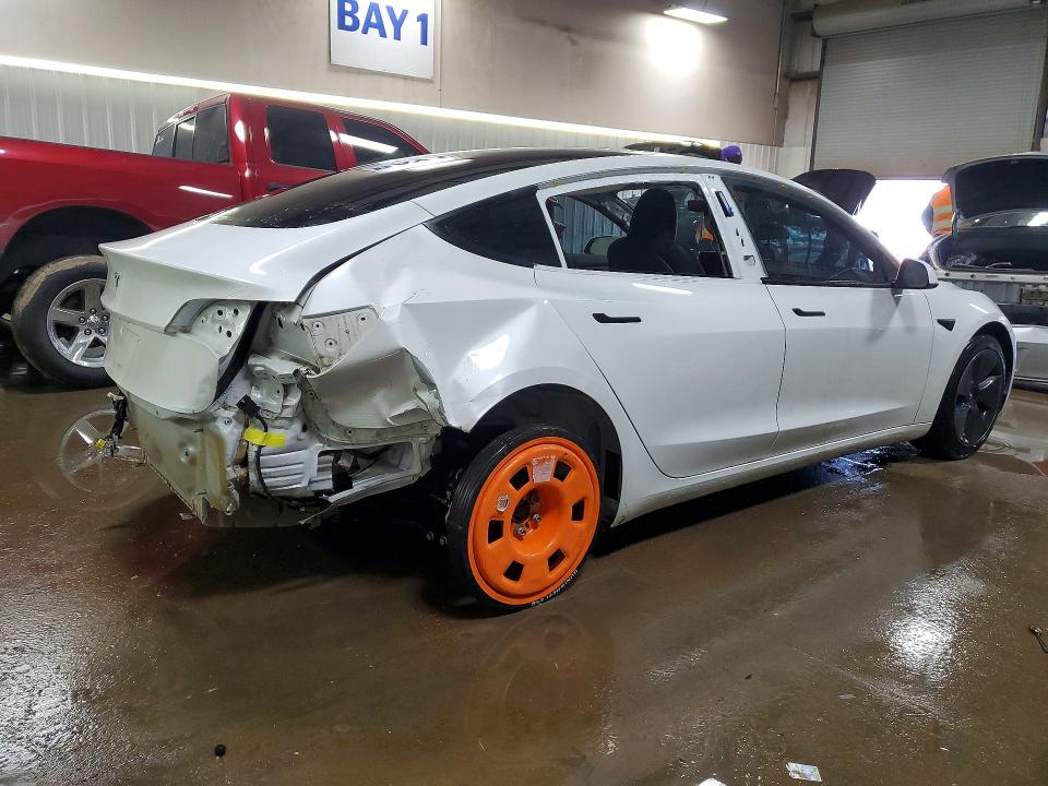 Photo 3 from auction – 2023 TESLA MODEL 3 with VIN 5YJ3E1EA7PF644774