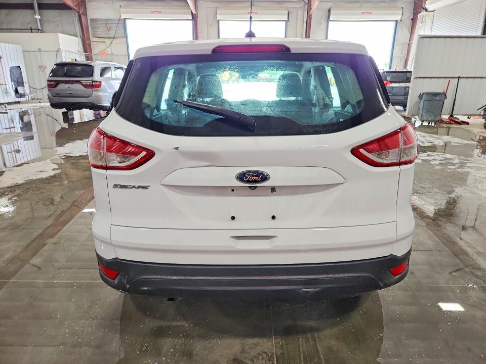 Photo 6 from auction – 2016 FORD ESCAPE with VIN 1FMCU0F77GUA63780