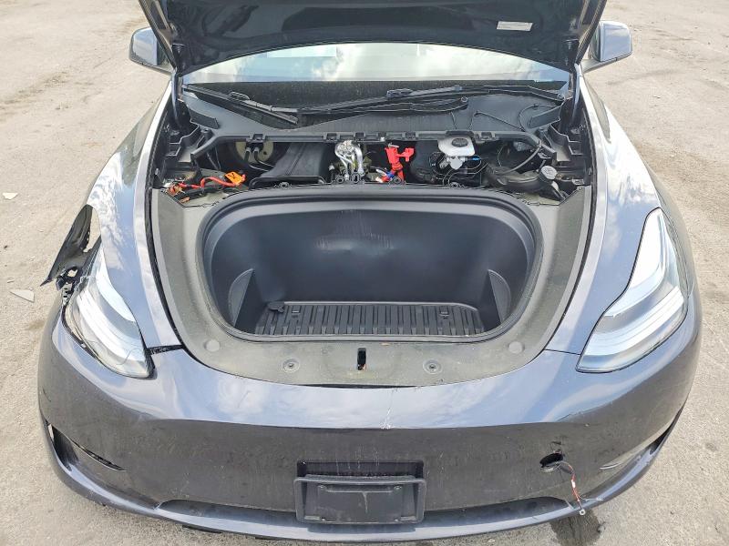 Photo 11 from auction – 2025 TESLA MODEL Y with VIN 7SAYGDEF9SA345664