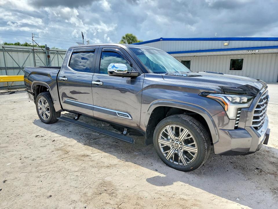 Photo 4 from auction – 2024 TOYOTA TUNDRA with VIN 5TFVC5DB0RX078546
