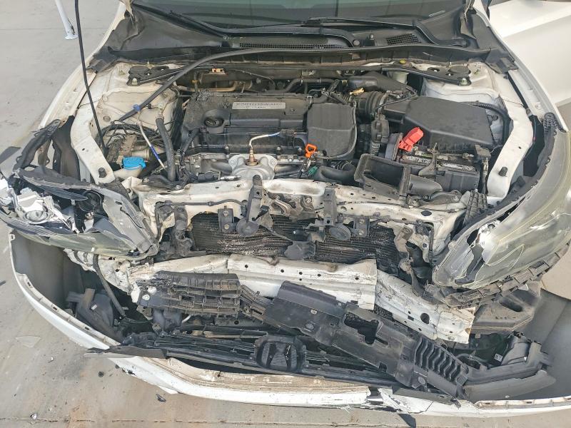 Photo 11 from auction – 2015 HONDA ACCORD with VIN 1HGCR2F52FA264827