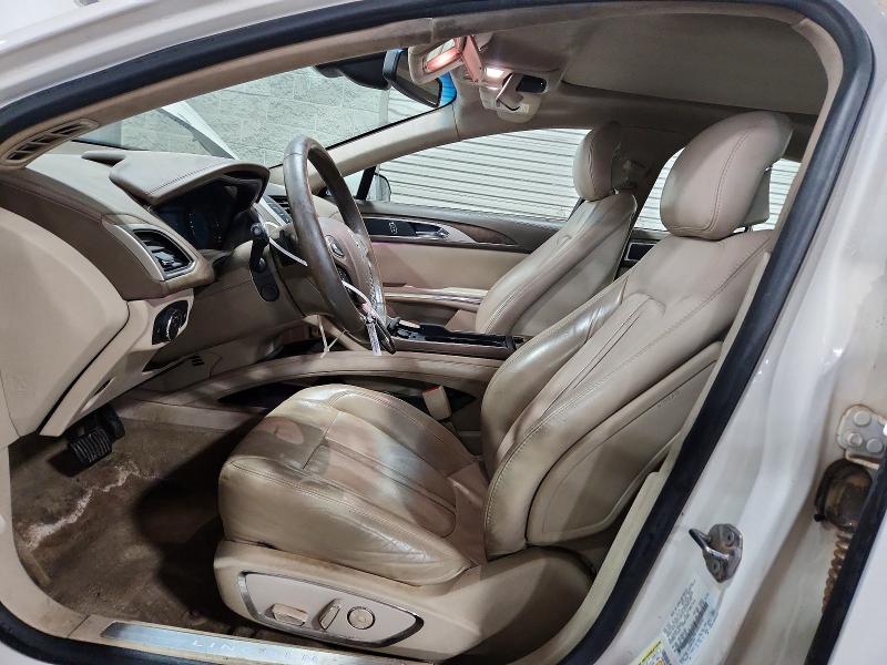 Photo 7 from auction – 2016 LINCOLN MKZ with VIN 3LN6L2NK1GR624547