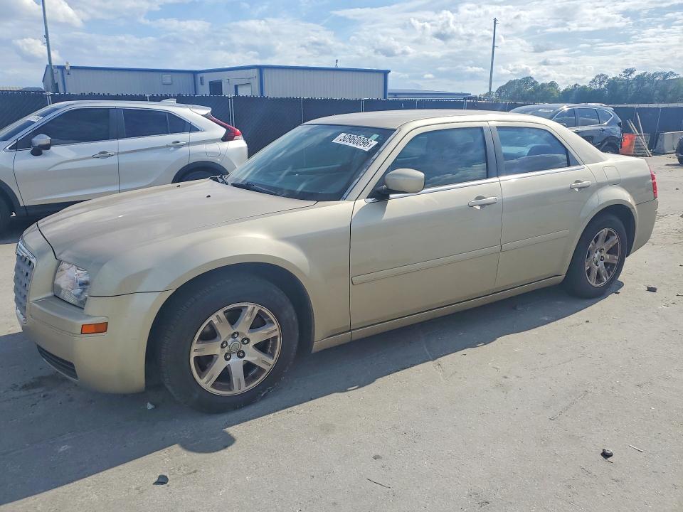 CHRYSLER 300 2006 with VIN 2C3LA43R16H273081 - Photo from auction