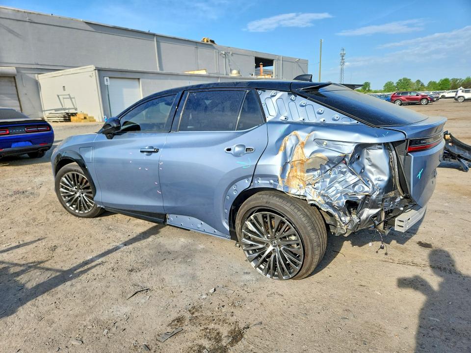 Photo 2 from auction – 2023 LEXUS RZ with VIN JTJAAAAB2PA001482