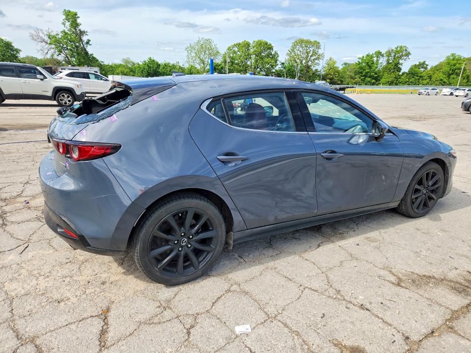Photo 3 from auction – 2019 MAZDA 3 with VIN JM1BPBNMXK1131462