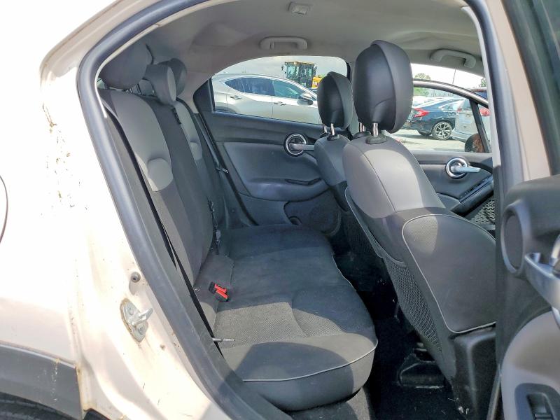 Photo 10 from auction – 2016 FIAT 500X with VIN ZFBCFYBT4GP443077