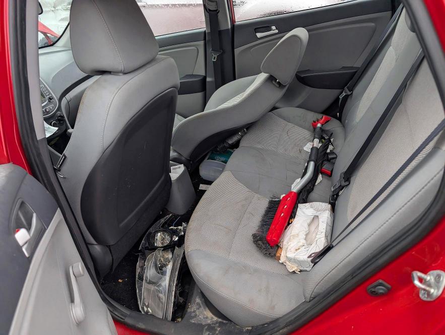 Photo 10 from auction – 2013 HYUNDAI ACCENT with VIN KMHCT4AE7DU309769