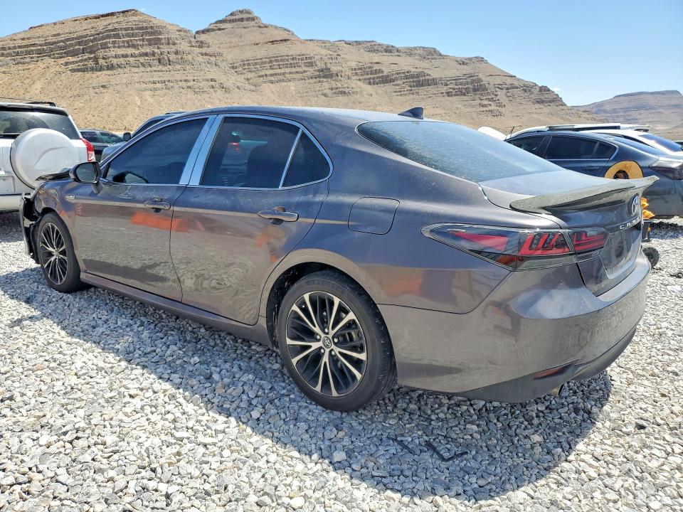Photo 2 from auction – 2020 TOYOTA CAMRY with VIN 4T1C31AK9LU532916
