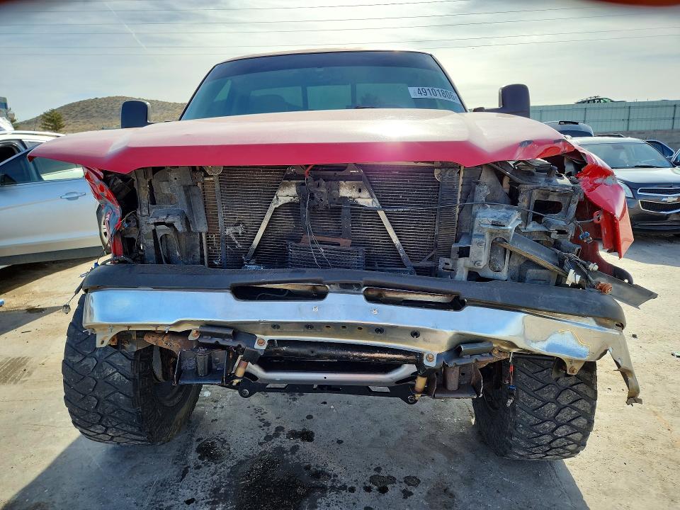 Photo 5 from auction – 2005 CHEVROLET SILVERADO with VIN 1GCEK14T35Z164212