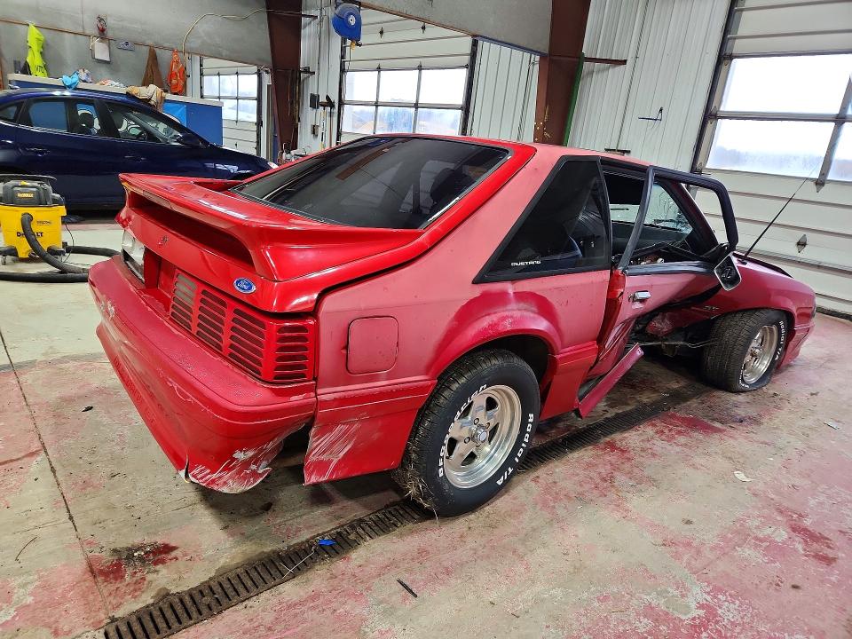 Photo 3 from auction – 1993 FORD MUSTANG with VIN 1FACP41M4PF182610