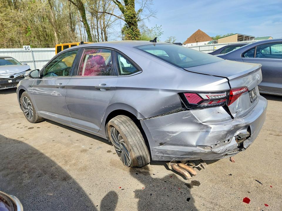 Photo 2 from auction – 2021 VOLKSWAGEN JETTA with VIN 3VWE57BU5MM012483