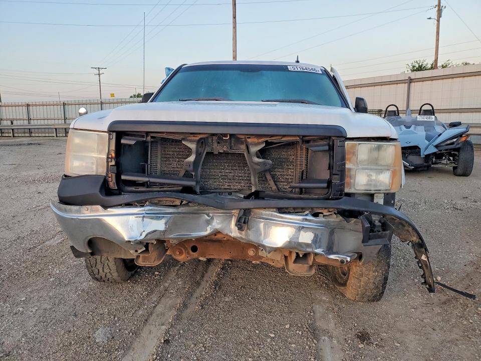 Photo 5 from auction – 2007 GMC NEW SIERRA with VIN 1GTEC14C07Z572909