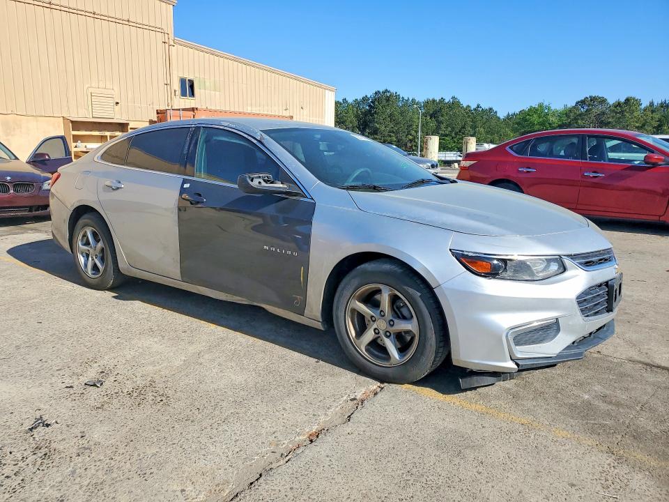 Photo 4 from auction – 2017 CHEVROLET MALIBU with VIN 1G1ZB5ST3HF238822