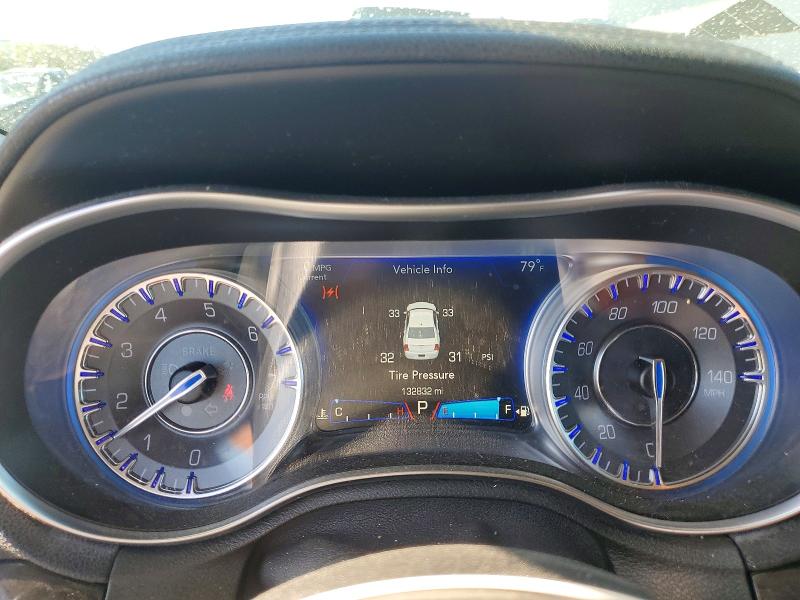 Снимка 9 от търг – 2017 CHRYSLER 300C с VIN 2C3CCAEG0HH580006