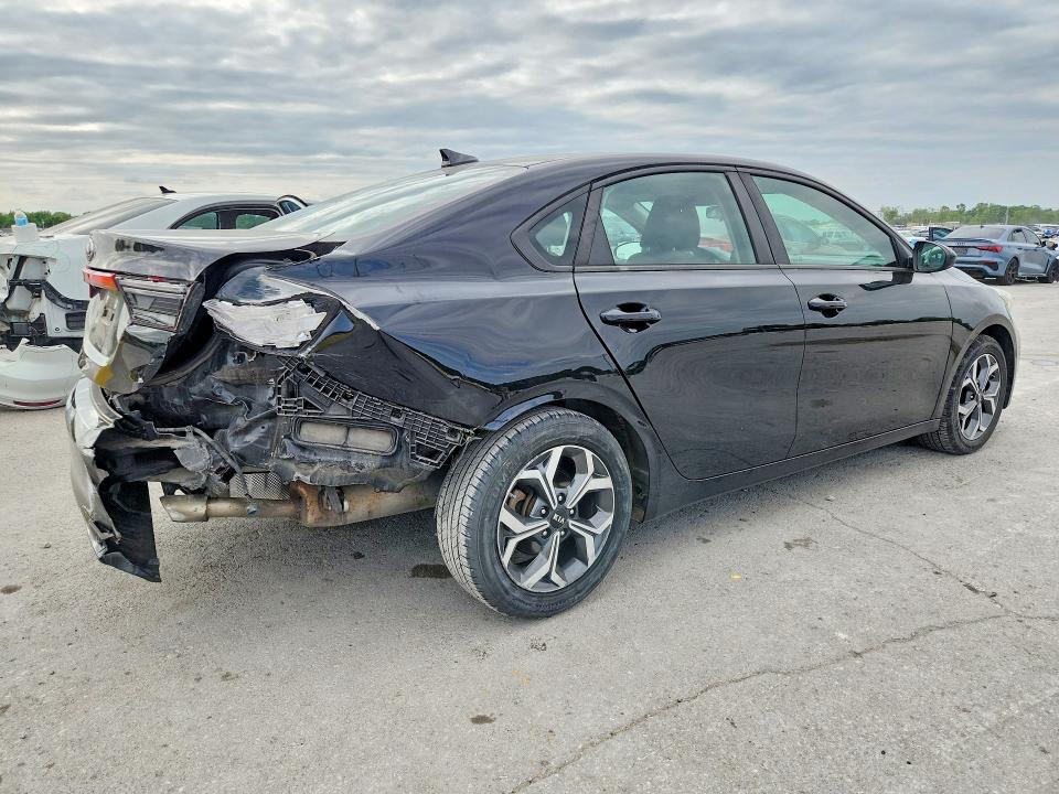 Photo 3 from auction – 2019 KIA FORTE with VIN 3KPF24AD0KE093870