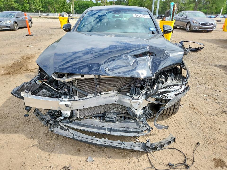 Photo 5 from auction – 2018 MERCEDES-BENZ E with VIN WDDZF4JB1JA339302