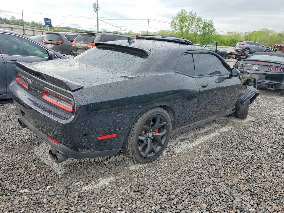 Photo 3 from auction – 2016 DODGE CHALLENGER with VIN 2C3CDZBT1GH172352